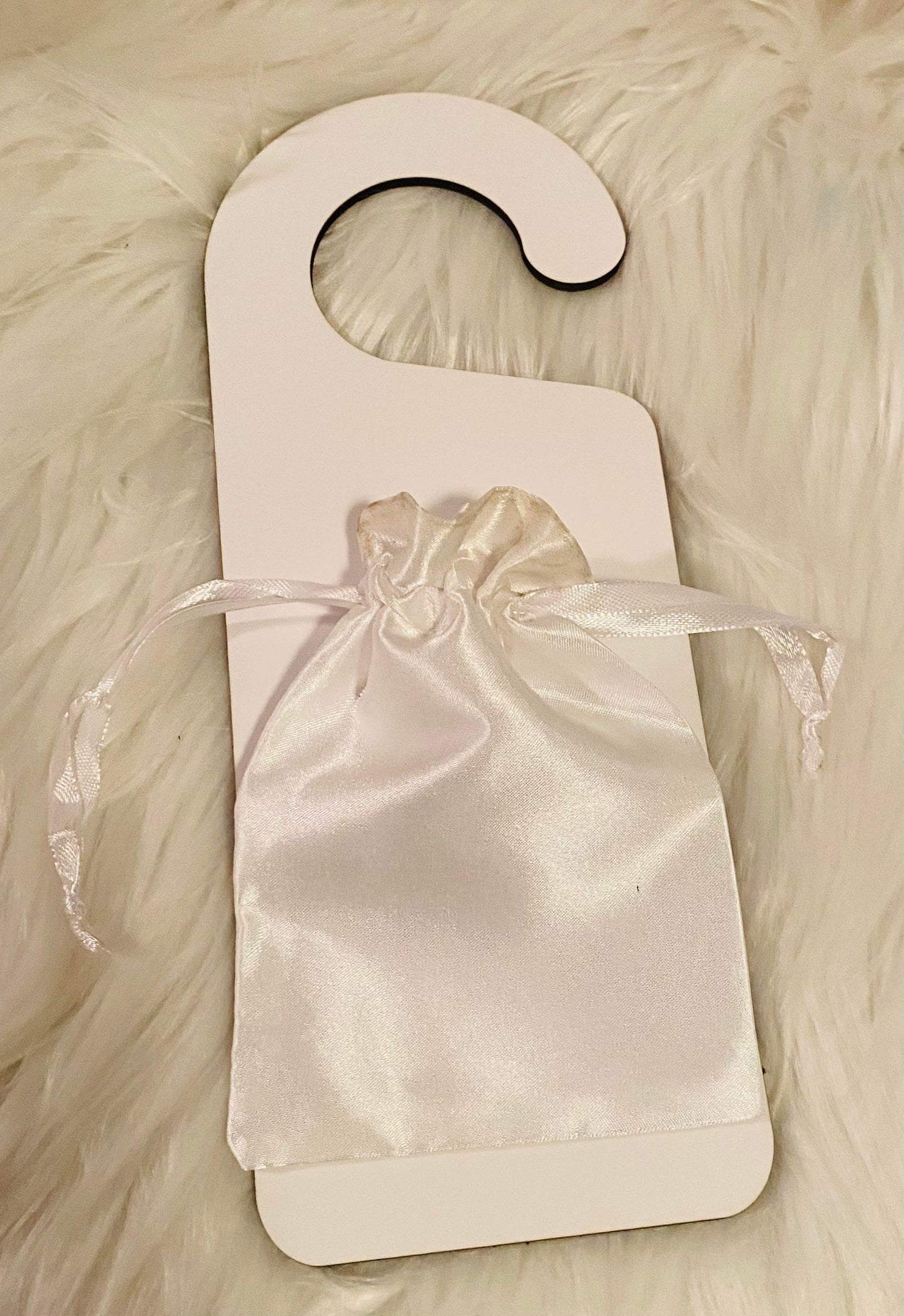 door hanger with bag or key