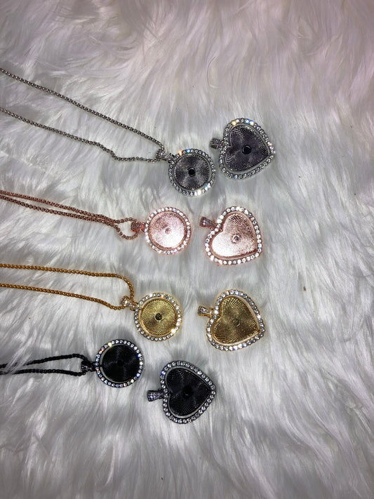 rotating bling necklace